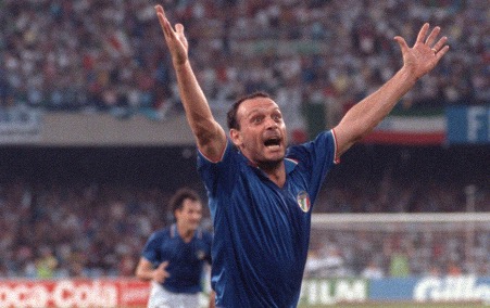 Salvatore Schillaci é o vencedor da Bola de Ouro da Copa do Mundo. No mundial de 1990, ele marcou mais que Maradona.
